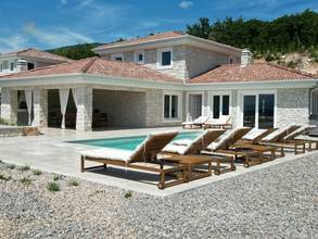 Thumbnail von Mediterranean villa with swimming pool and sea view