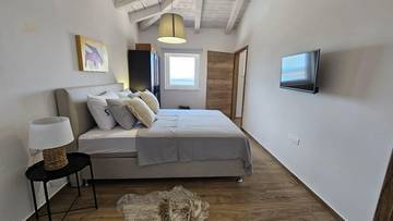 Thumbnail von Mediterranean villa with swimming pool and sea view