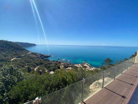 Doppelhaushälfte mit traumhaften Meerblick in Puig de Ros