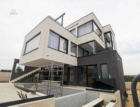 Moderne Villa mit Pool und Blick bis zum Meer in Medulin