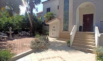 Thumbnail von Exclusive multi-family house with sea view in Porec