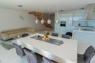 Thumbnail von Luxurious semi-detached house with swimming pool and panoramic sea view
