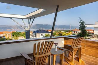 Thumbnail von Modern villa with swimming pool and sea view