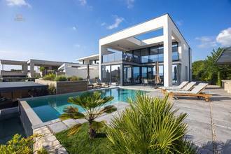 Thumbnail von Region Krk, Insel Krk: Moderne Neubau-Villa mit Pool