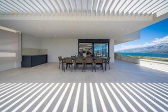 Thumbnail von Modern luxury villa with pool and sea view