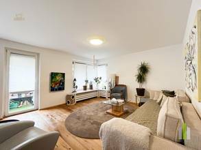 Thumbnail von Stylish 3-room apartment with balcony!