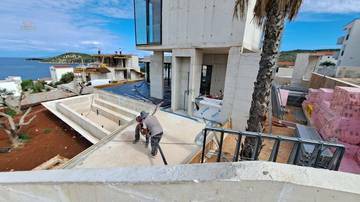 Thumbnail von Modern villa with pool and sea view, Rogoznica region