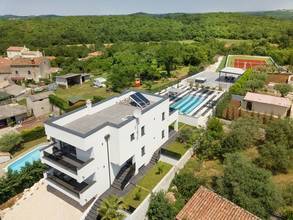 Thumbnail von Modern villa with swimming pool and tennis court, Porec region