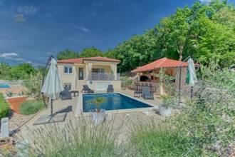 Thumbnail von Freistehendes Haus mit zwei Appartements und Swimmingpool