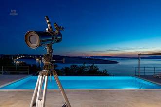 Thumbnail von Modern villa with swimming pool and beautiful sea view