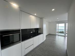 Thumbnail von Modern apartment with a beautiful view of the sea