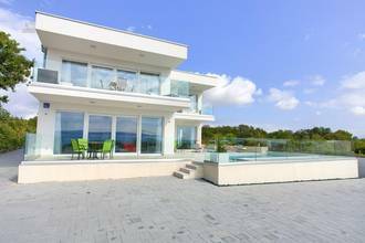 Thumbnail von Moderne Luxusvilla mit Swimmingpool und Meerblick, Region Krk, Insel Krk