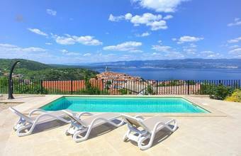 Thumbnail von Moderne Villa mit Stadt- und Meerblick