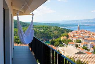 Thumbnail von Moderne Villa mit Stadt- und Meerblick