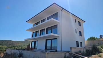 Thumbnail von Attractive new-build apartment on the 2nd floor + studio with garden on the ground floor