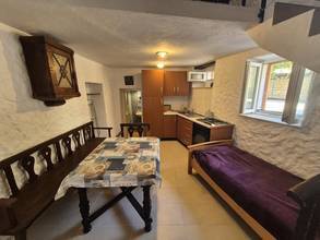 Thumbnail von Stone house in the city center