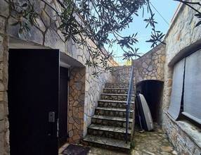 Thumbnail von Stone house in the city center
