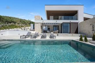 Thumbnail von Modern new-build villa with swimming pool and panoramic sea view, Trogir region