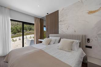 Thumbnail von Modern new-build villa with swimming pool and panoramic sea view, Trogir region