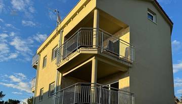 Thumbnail von Apartment building with beautiful sea view
