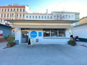 Modernisierter Marktstand Nahe Augarten