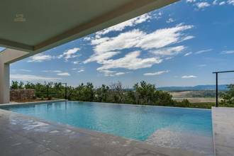 Thumbnail von Moderne Villa mit Pool und schönem Meerblick