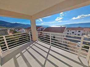 Appartement mit schönem Meerblick bei Novi Vinodolski