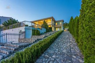 Thumbnail von Mediterrane Villa mit Swimmingpool in attraktiver Lage