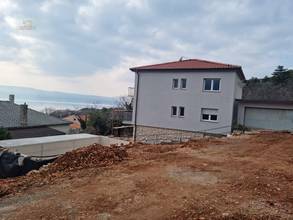 Thumbnail von Haus mit vier Appartements in Panorama-Lage, Region Novi Vinodolski