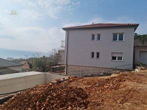 Thumbnail von Haus mit vier Appartements in Panorama-Lage, Region Novi Vinodolski