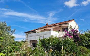 Thumbnail von Haus mit mediterranem Garten in ruhiger Lage, Region Muline, Insel Ugljan