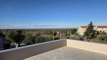 Thumbnail von Modern villa with pool and sea view in a quiet location, Porec region