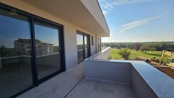 Thumbnail von Modern villa with pool and sea view in a quiet location, Porec region