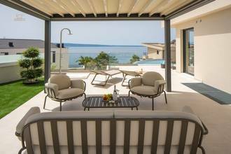 Thumbnail von Moderne Neubau-Villa mit Panorama-Meerblick
