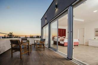 Thumbnail von Villa with pool, rooftop terrace, and sea view