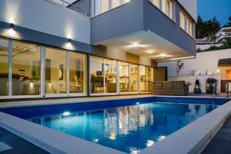 Thumbnail von Villa with pool, rooftop terrace, and sea view