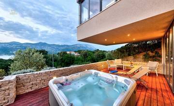 Thumbnail von Modern luxury villa with rooftop swimming pool, Korcula region