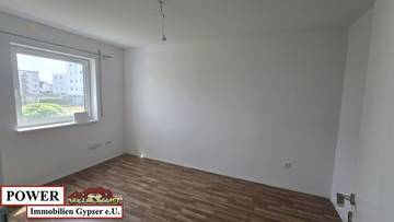 Thumbnail von Well-maintained 3-room apartment with balcony & carport!