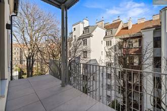 Thumbnail von Perfekt sanierte 2-Zimmer-Altbauwohnung mit Balkon in Top-Lage