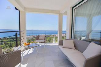 Thumbnail von Two modern villas on a property - with a beautiful sea view