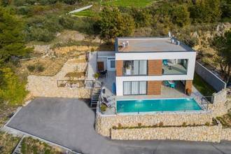 Thumbnail von Two modern villas on a property - with a beautiful sea view