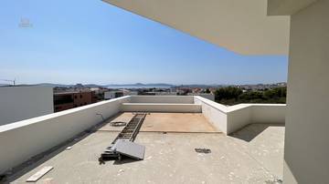 Thumbnail von Modern penthouse in new building