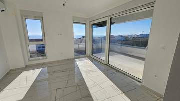 Thumbnail von Modernes Penthouse mit Meerblick im Neubau