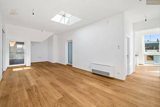 Thumbnail von Luxury penthouse with terraces in prime location directly at the Vienna State Opera