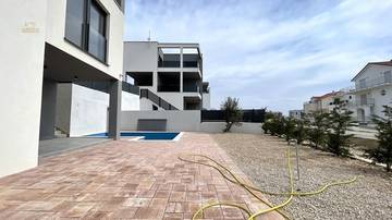 Thumbnail von New semi-detached house with pool and sea view