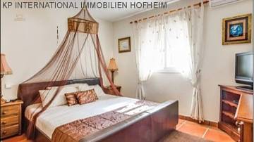 Thumbnail von ***7-Zimmer Spanische Strandvilla in GUADALMINA BAJA***