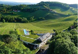 Thumbnail von Luxuriöser Zweitwohnsitz in der Südsteiermark - Residenz mit Infinty Pool