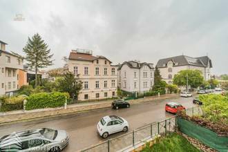 Thumbnail von Luxurious 12-room villa with wellness area near Gersthof
