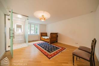 Thumbnail von Luxurious 12-room villa with wellness area near Gersthof