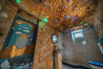 Thumbnail von Luxurious 12-room villa with wellness area near Gersthof